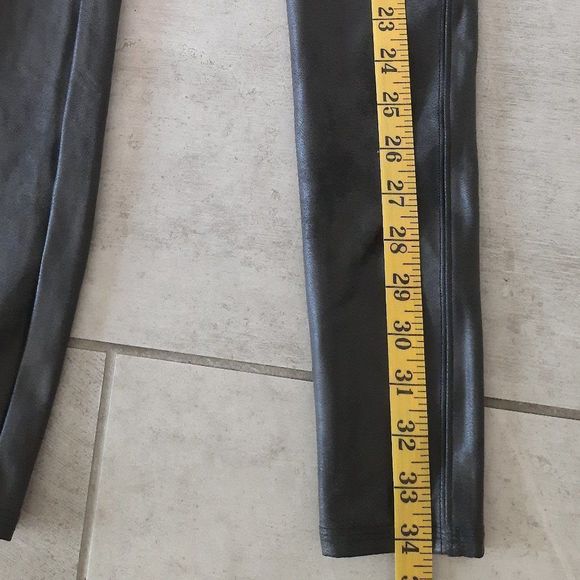 SPANX Faux Leather Leggings size s /sh/p - Picture 7 of 8